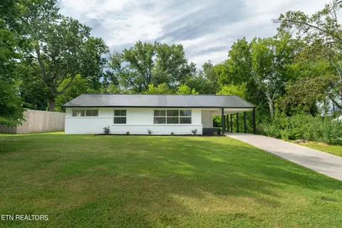 316 Sky Dr, Knoxville, TN 37912