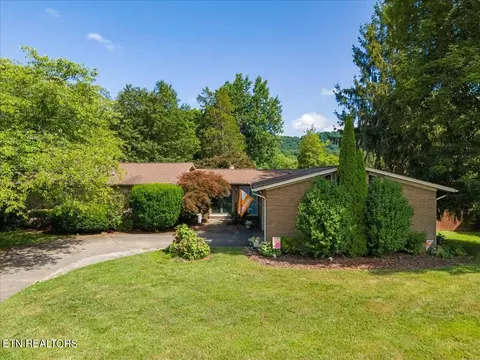 7210 Imperial Dr, Knoxville, TN 37918