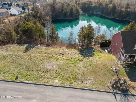 7821 Lake Mountain Ln, Knoxville, TN 37938