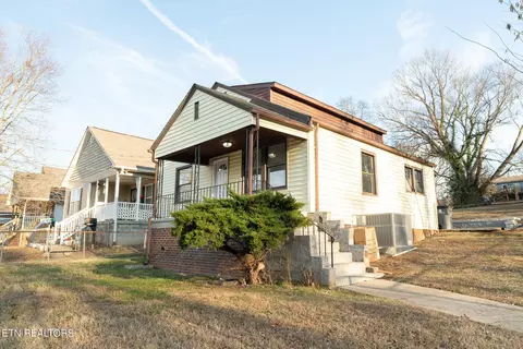1420 W Baxter Ave, Knoxville, TN 37921