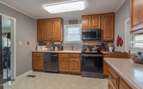 3142 Highway 61 E, Luttrell, TN 37779 photo 8