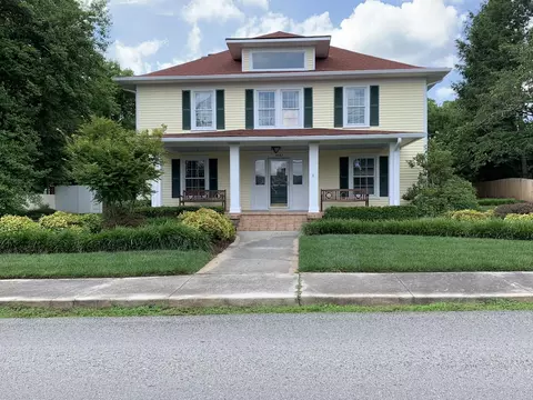 1907 Spring St, Powell, TN 37849 photo 1