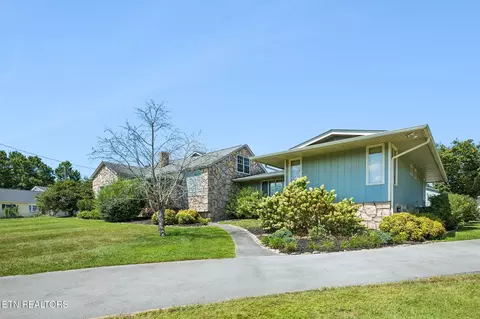 8005 Corryton Luttrell Rd, Corryton, TN 37721