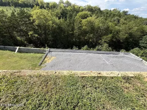 20 Ally Ln, Sevierville, TN 37876