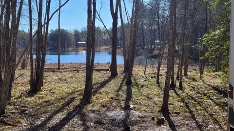 110 Mohawk Dr, Crossville, TN 38572
