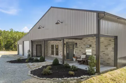 1803 Tree Farm Rd, Linden, TN 37096