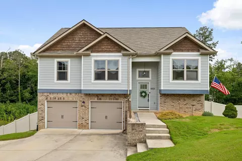 9201 Pamper Ln, Hixson, TN 37343