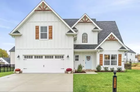 376 Lowline Dr, Clarksville, TN 37043