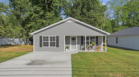 711 E Lincoln St, Tullahoma, TN 37388