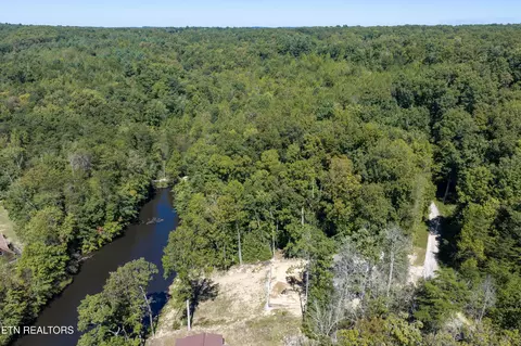 128 Indian Rock Loop, Crossville, TN 38572