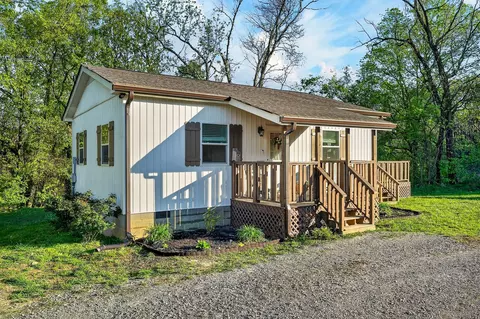 3820 Jefferson Rd, Smithville, TN 37166