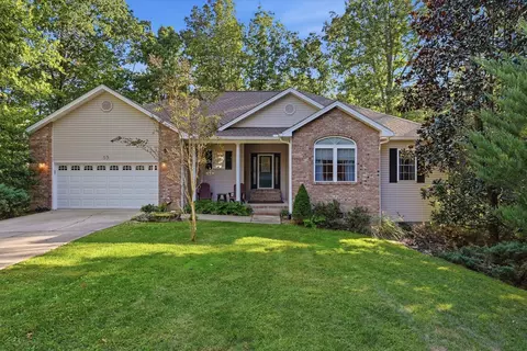 53 Bingham Ln, Crossville, TN 38558