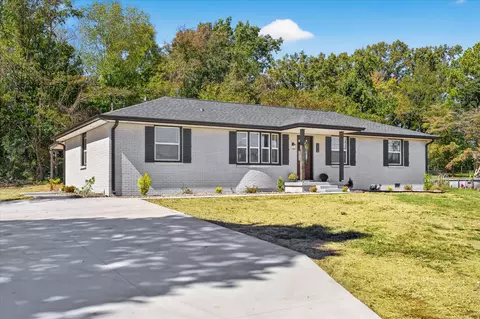 1870 Powell Rd, Clarksville, TN 37043