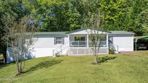 706 Shaw Mountain Rd, Tellico Plains, TN 37385