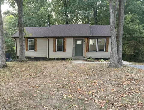 512 Aspen Dr, Clarksville, TN 37042