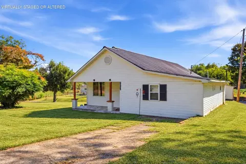 9590 Valley View Hwy, Whitwell, TN 37397