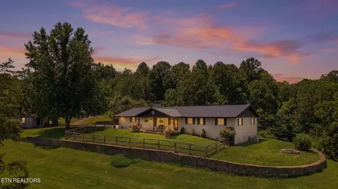 1317 Dupont Rd, Seymour, TN 37865