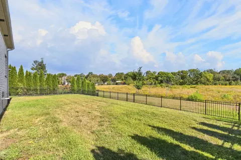 Exterior - 772 Beamon Dr, Franklin, TN 37064 photo 8 of 10