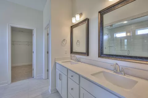 Bath - 4276 Bywater Rd, Spring Hill, TN 37174 photo 4 of 6