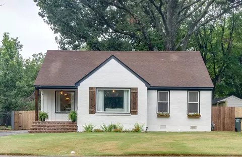 3757 N Swan Ridge Cir, Memphis, TN 38122