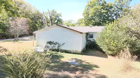 Exterior - 6236 E Buckeye Bottom Rd, Murfreesboro, TN 37129 photo 3 of 5
