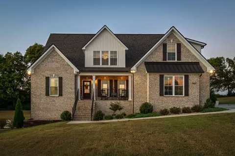 8011 Traditions Ln, Columbia, TN 38401