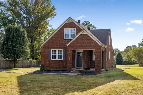 181 Washington Ave, Camden, TN 38320
