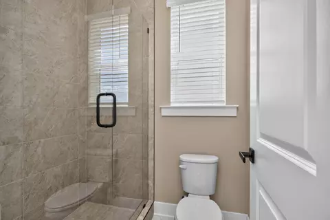 Bath - 1924 Harmony Rd, Spring Hill, TN 37174 photo 2 of 8