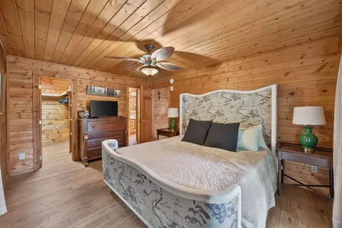 Bedroom - 142 Rayahs Way, Quebeck, TN 38579 photo 3 of 7
