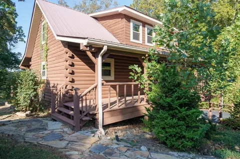 Exterior - 142 Rayahs Way, Quebeck, TN 38579 photo 3 of 18