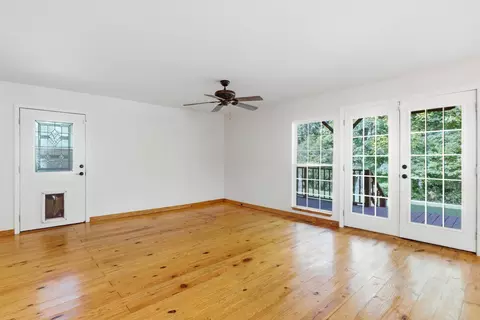 Living - 1971 Old Federal Rd, Ocoee, TN 37361 photo 1 of 3