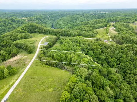32 Lake Bluff Rd, Baxter, TN 38544 photo 2