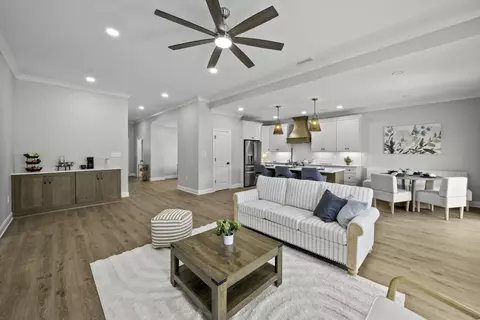 56 Deer Valley Cir, Winchester, TN 37398