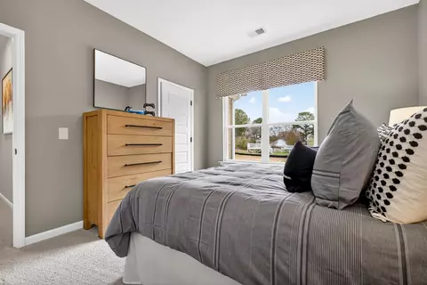 Bedroom - 4924 Locklear Ln, Apison, TN 37302 photo 15 of 16
