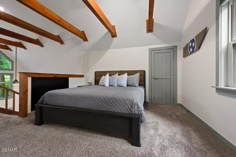 Bedroom - 438 Laurel Rd, Townsend, TN 37882 photo 2 of 4