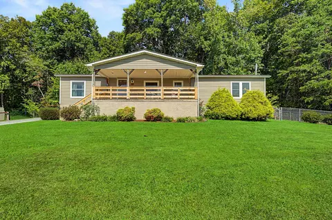 218 Waldo Rd, Rockwood, TN 37854