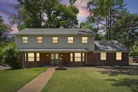 1595 Poplar Estates Pkwy, Germantown, TN 38138