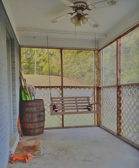 Exterior - 985 Ccc Rd, Mcewen, TN 37101 photo 4 of 12