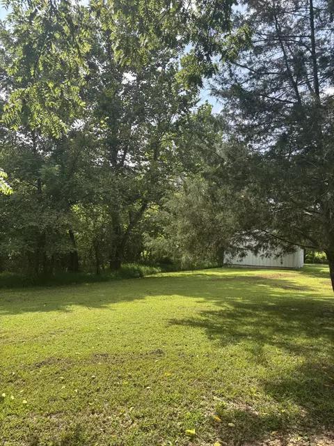 Exterior - 985 Ccc Rd, Mcewen, TN 37101 photo 11 of 12