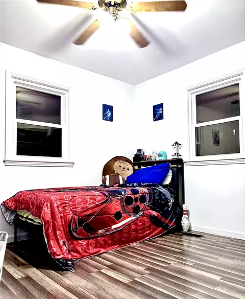 Bedroom - 985 Ccc Rd, Mcewen, TN 37101 photo 2 of 2