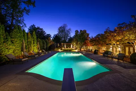 225 Hillwood Blvd, Nashville, TN 37205