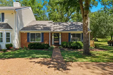 212 Brattlesboro Pl, Nashville, TN 37204