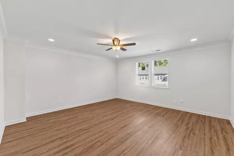 Living - 556 E Vine St, Murfreesboro, TN 37130 photo 5 of 5