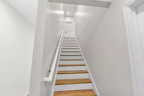 Entry Way - 556 E Vine St, Murfreesboro, TN 37130 photo 2 of 2