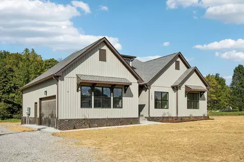 1300 Vickie Ln, Portland, TN 37148