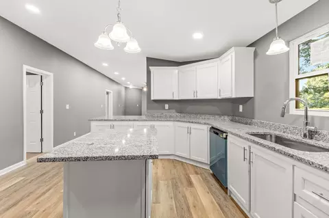 Kitchen - 2904 Gause Rd, Pleasant View, TN 37146 photo 4 of 4