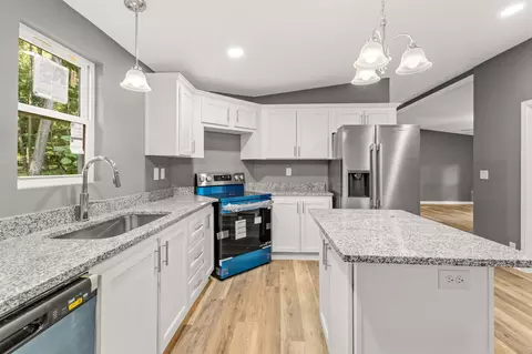 Kitchen - 2904 Gause Rd, Pleasant View, TN 37146 photo 2 of 4