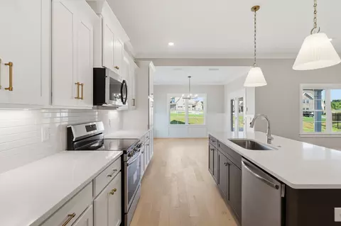 Kitchen - 5605 Sinclair St, Murfreesboro, TN 37127 photo 5 of 5