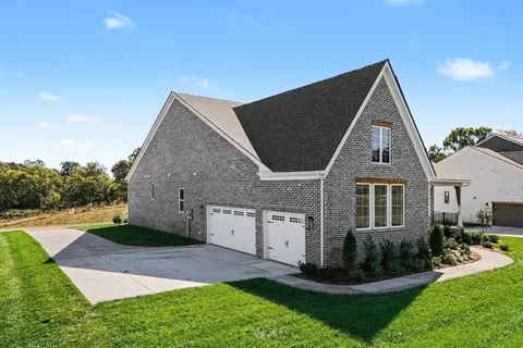 576 Baker Rd, Columbia, TN 38401