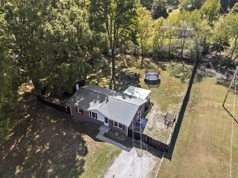 View/Area - 103 Mae Cir, Dickson, TN 37055 photo 1 of 2